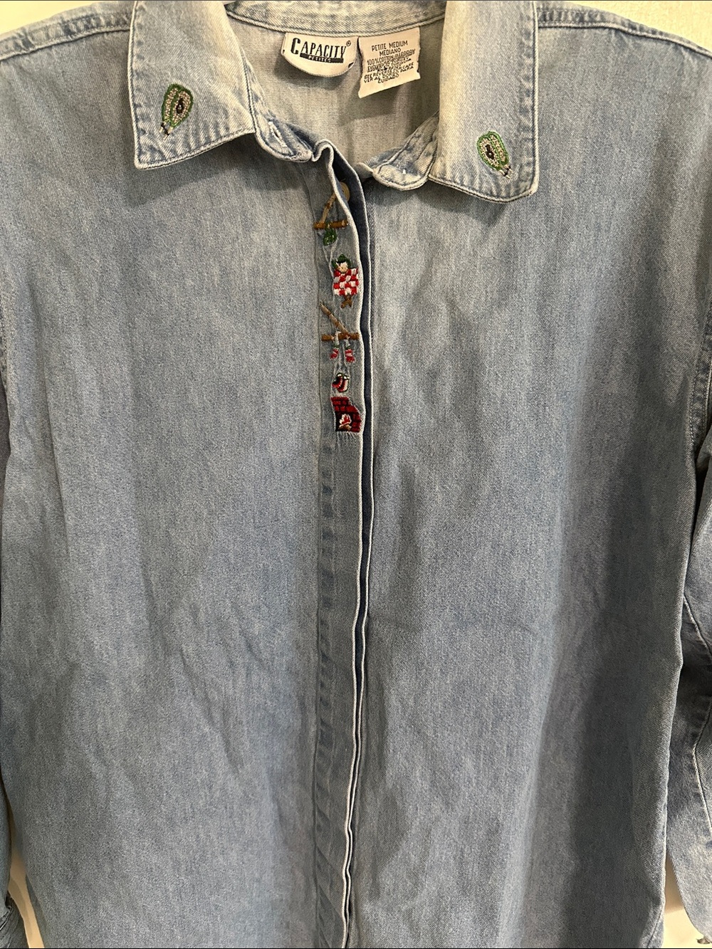 Capacity Petites Light Blue Denim Button-Down Shirt with Winter Embroidery M - Picture 3 of 8